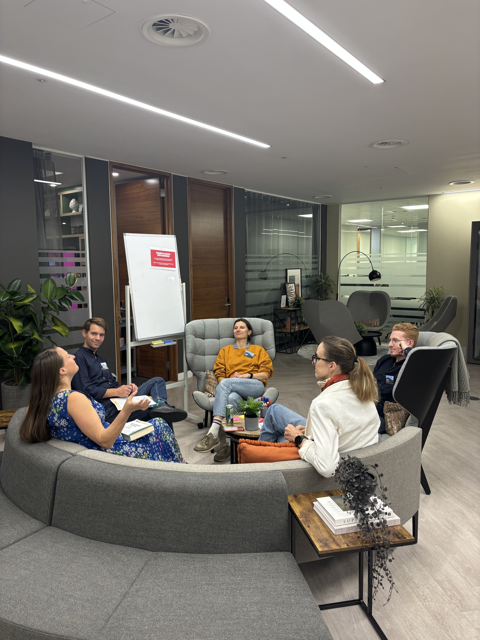 {{imageAltText(storage/images/Padl AI Roundtable (4).jpg)}}